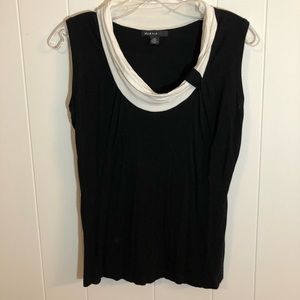 Think tank... Black/White Sleeveless Top XS